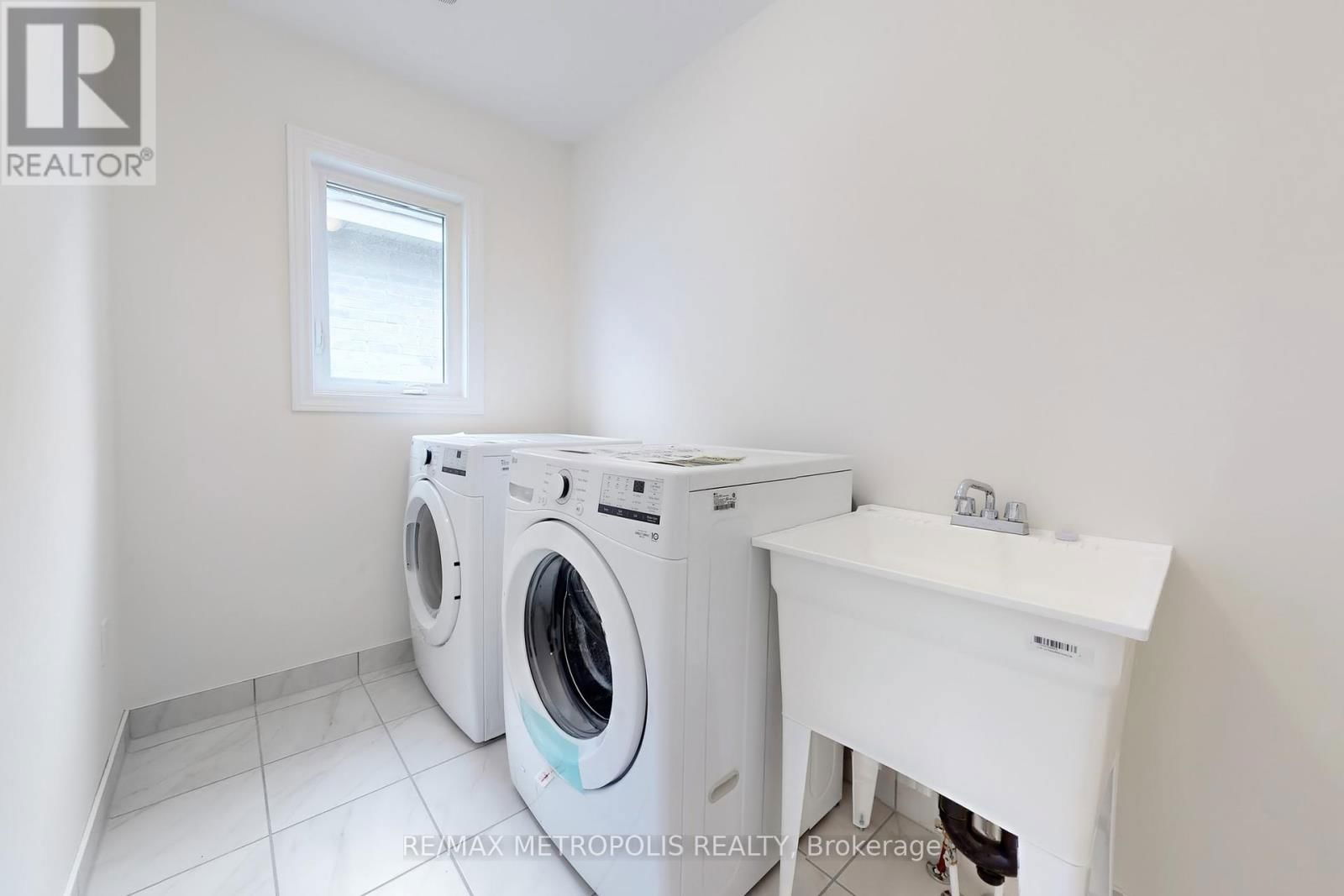 167 HAWKINS STREET Image 47