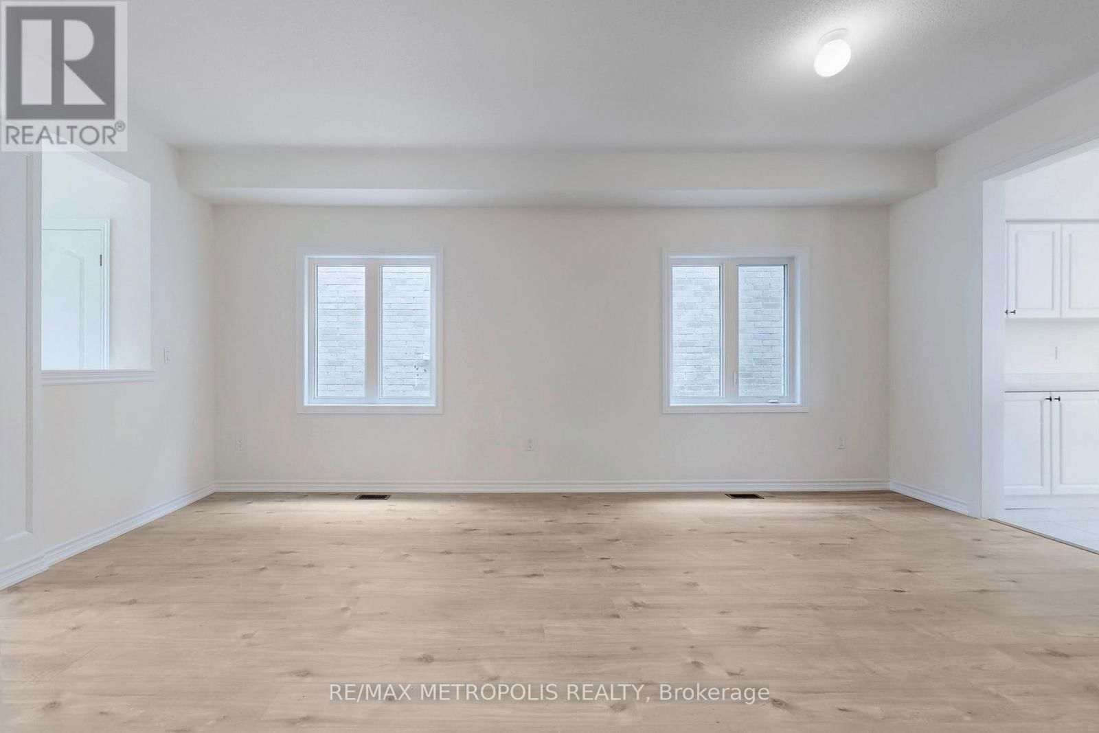 167 HAWKINS STREET Image 6
