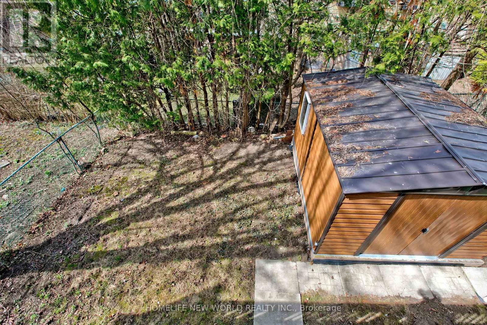 737 PAM CRESCENT Image 33