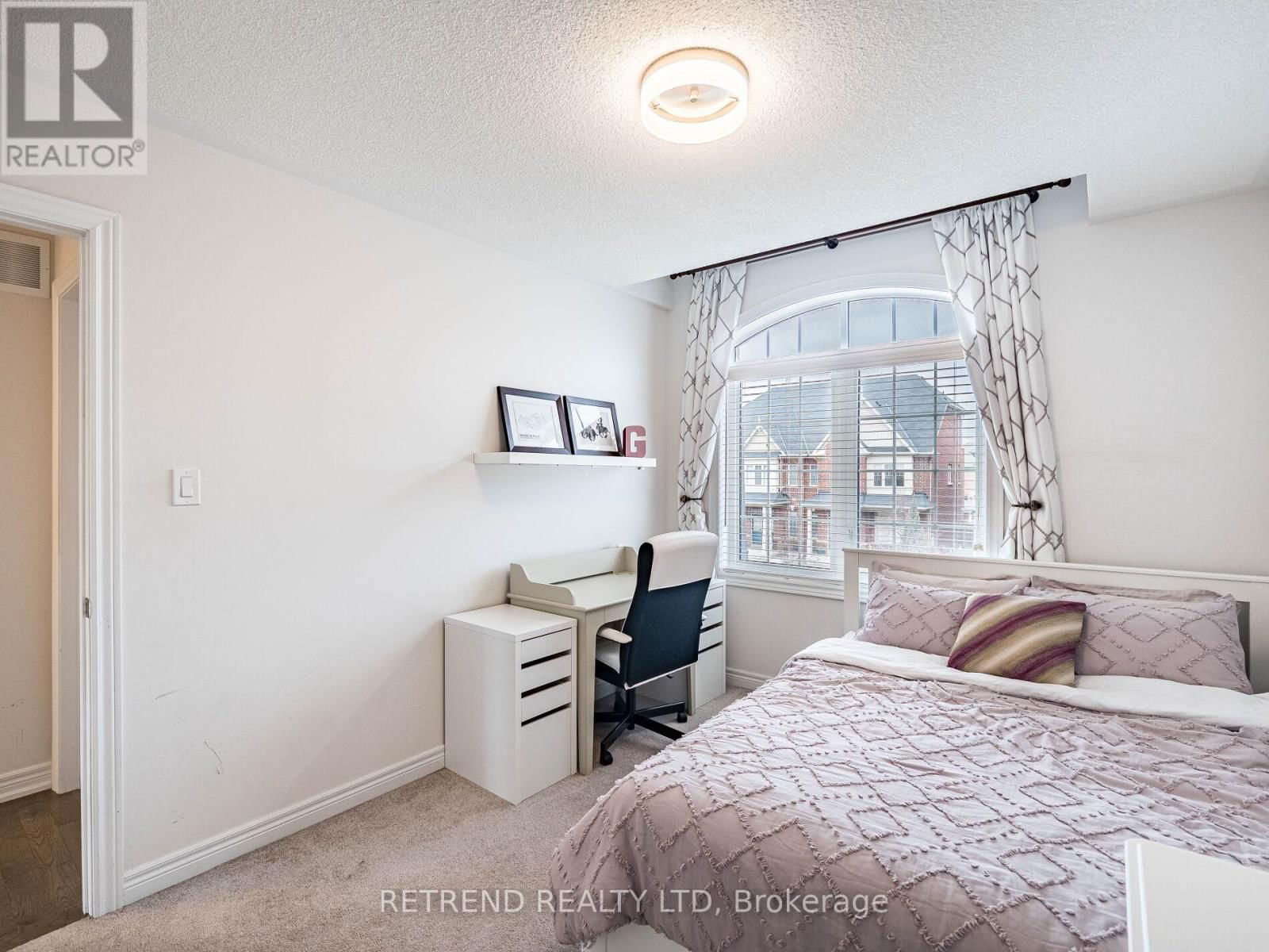119 BARONS STREET Image 27
