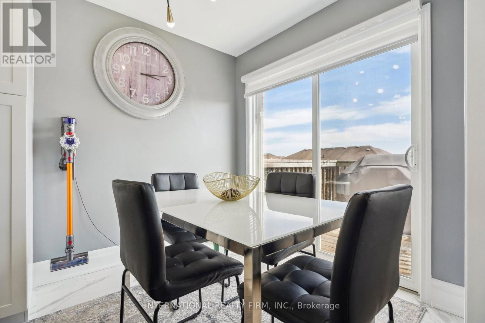 1415 BENSON STREET Image 15