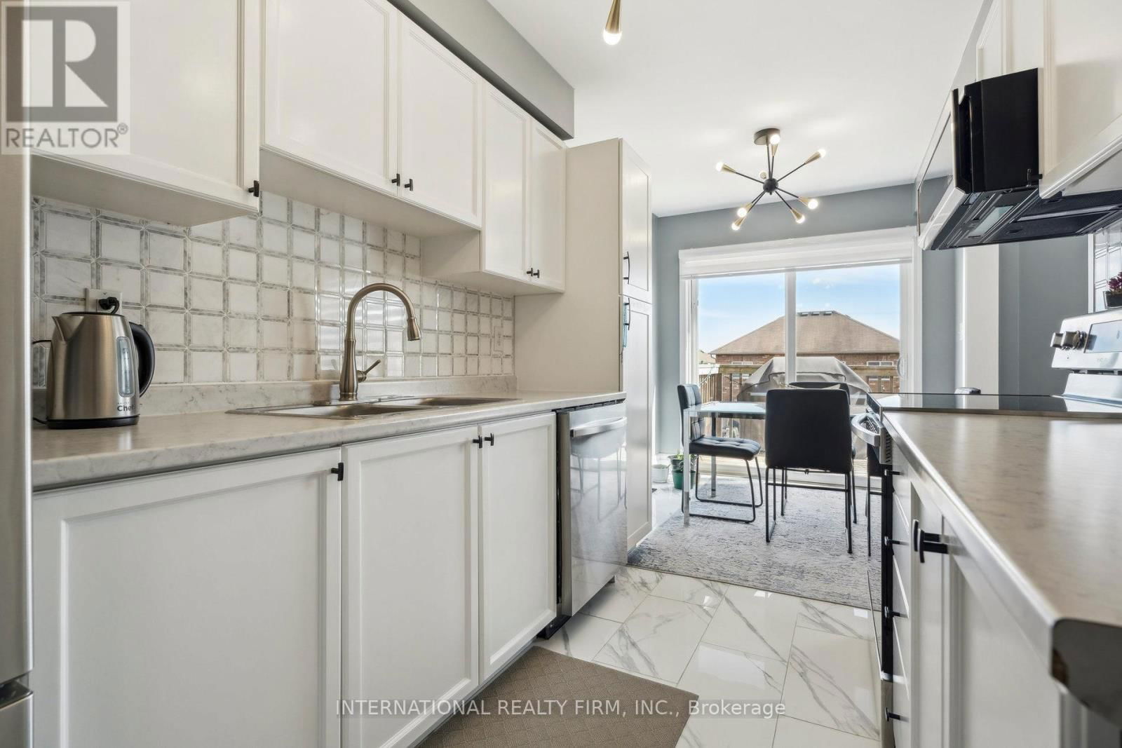 1415 BENSON STREET Image 22