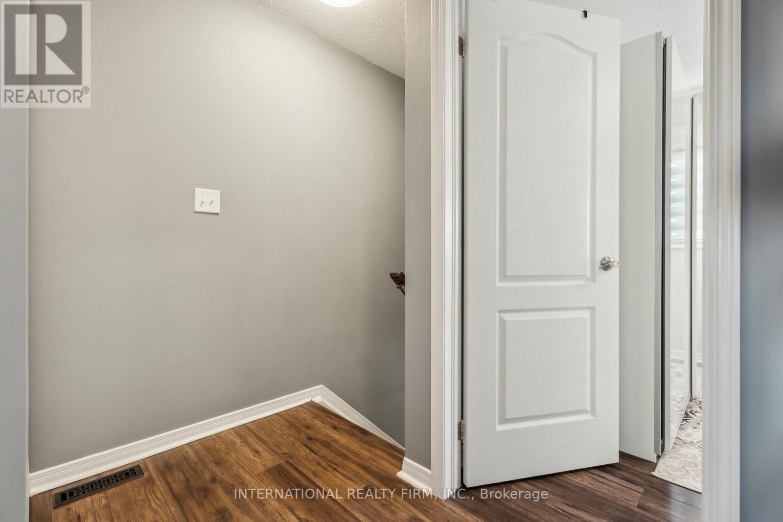 1415 BENSON STREET Image 32