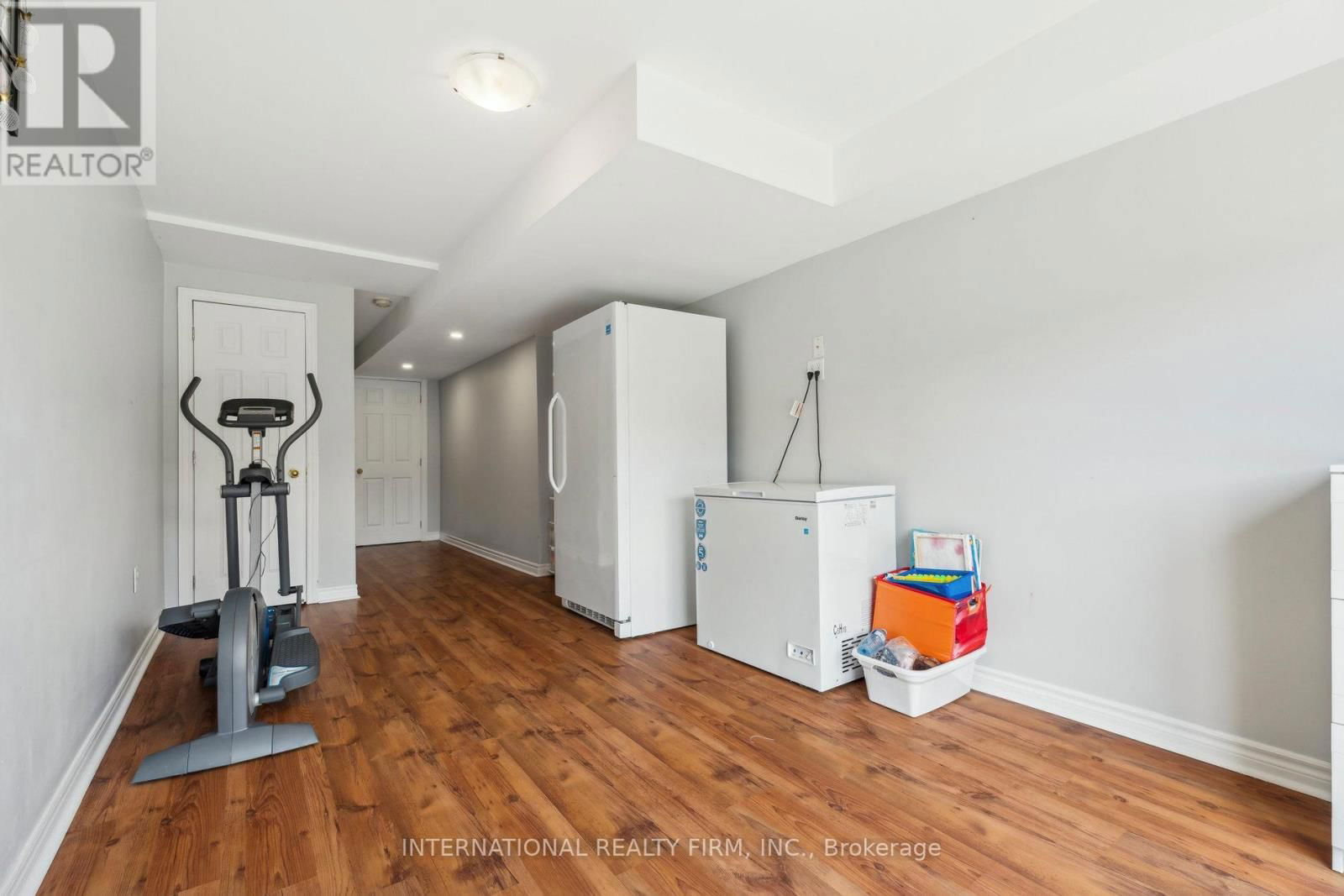 1415 BENSON STREET Image 36