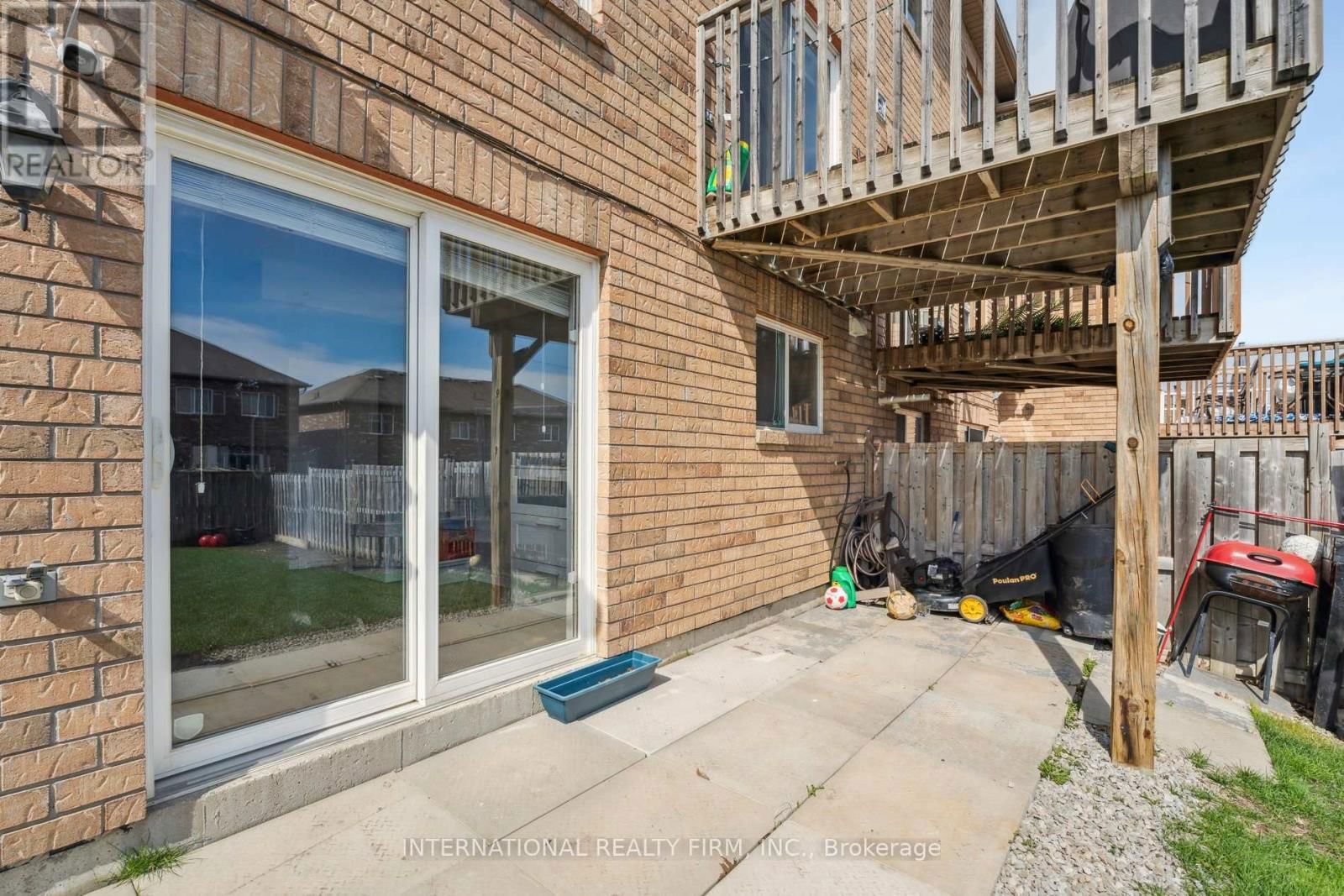 1415 BENSON STREET Image 40