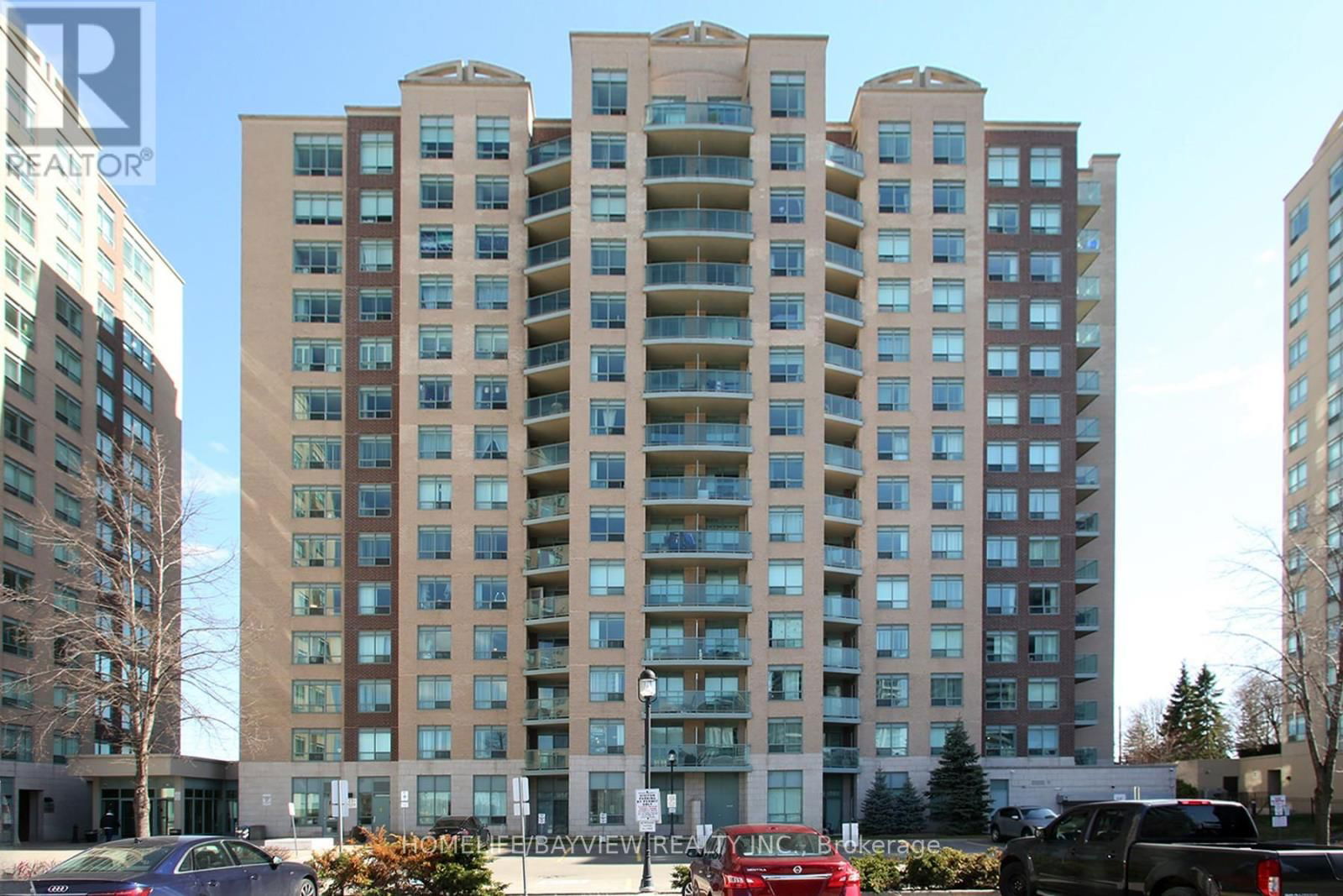 PH12 - 23 ONEIDA CRESCENT Image 2