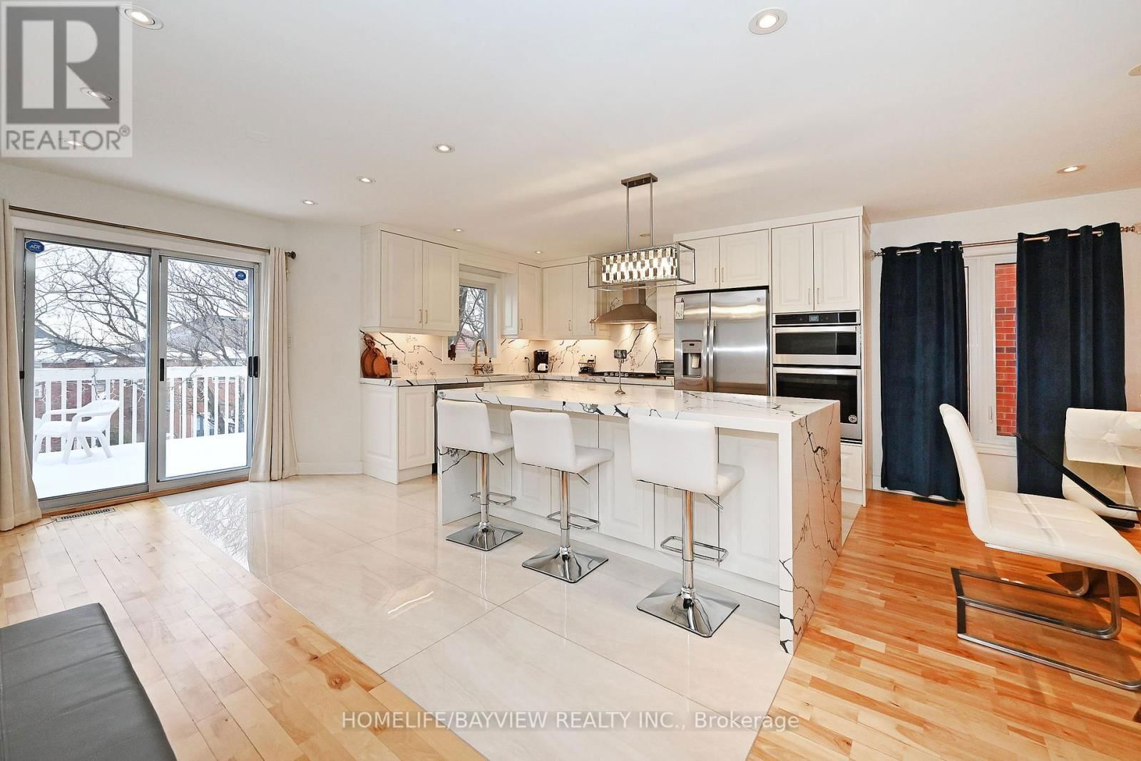 26 SANDFIELD DRIVE Image 10