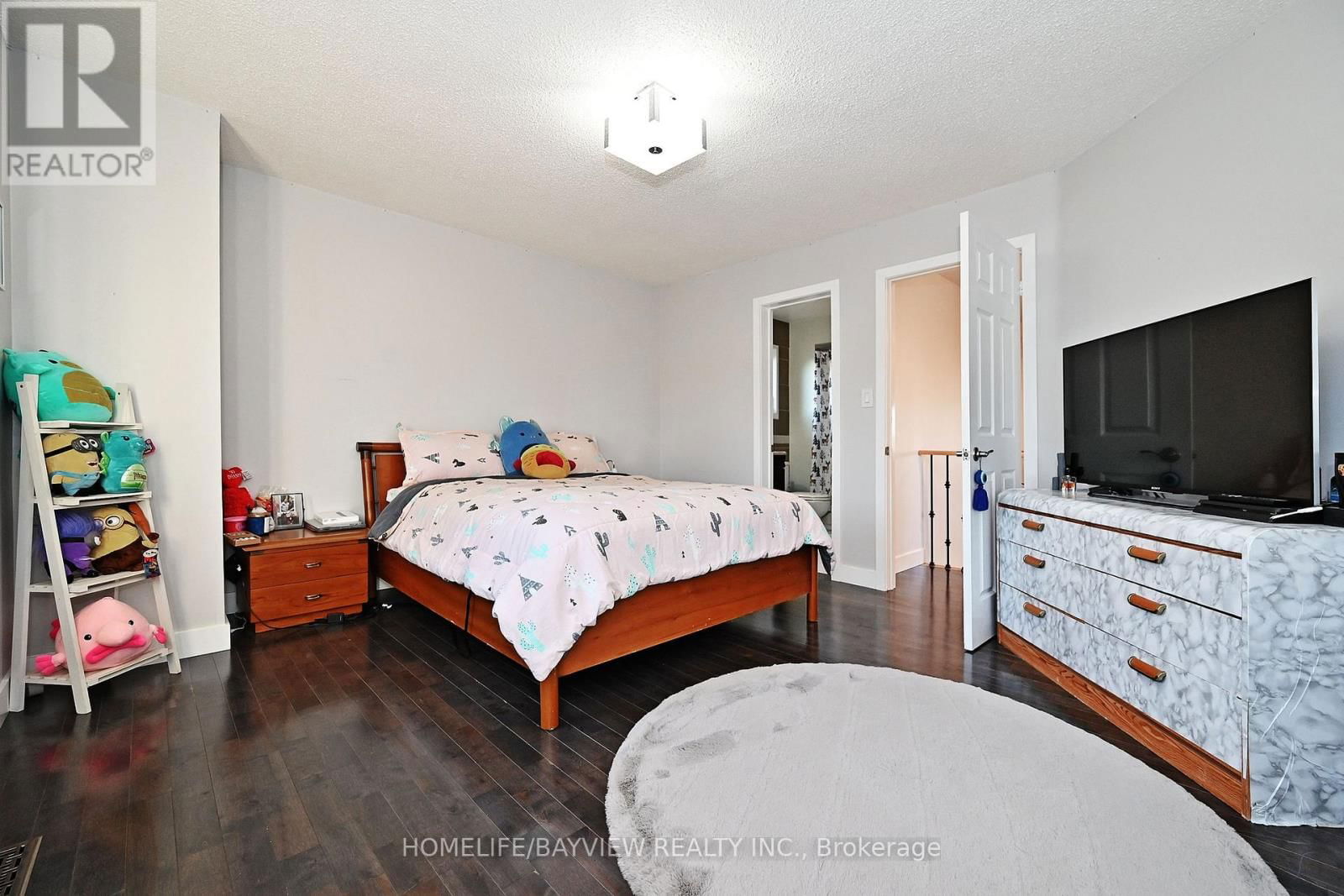 26 SANDFIELD DRIVE Image 25