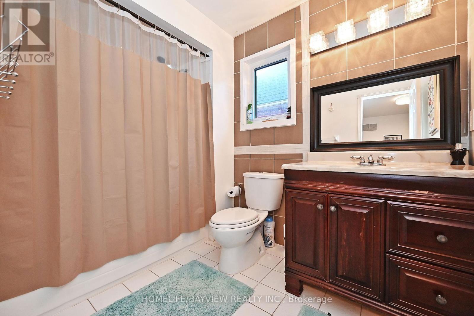 26 SANDFIELD DRIVE Image 29