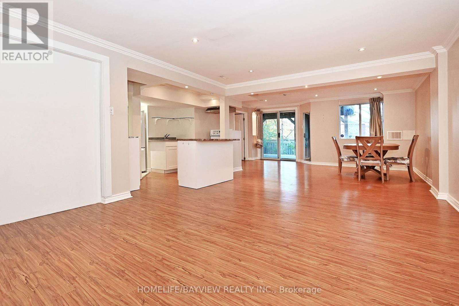 26 SANDFIELD DRIVE Image 33