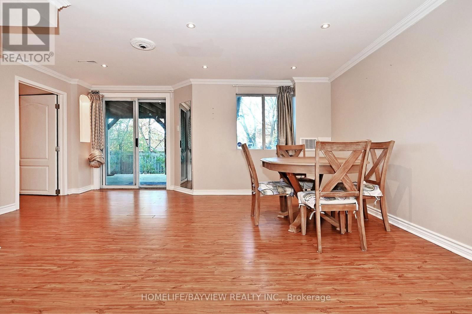26 SANDFIELD DRIVE Image 35
