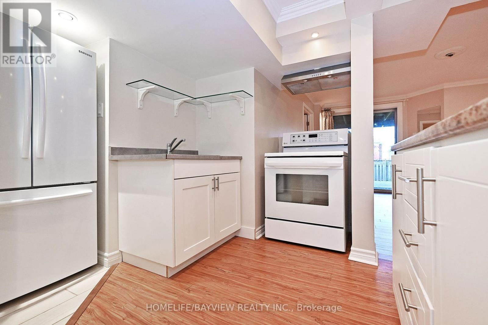 26 SANDFIELD DRIVE Image 37