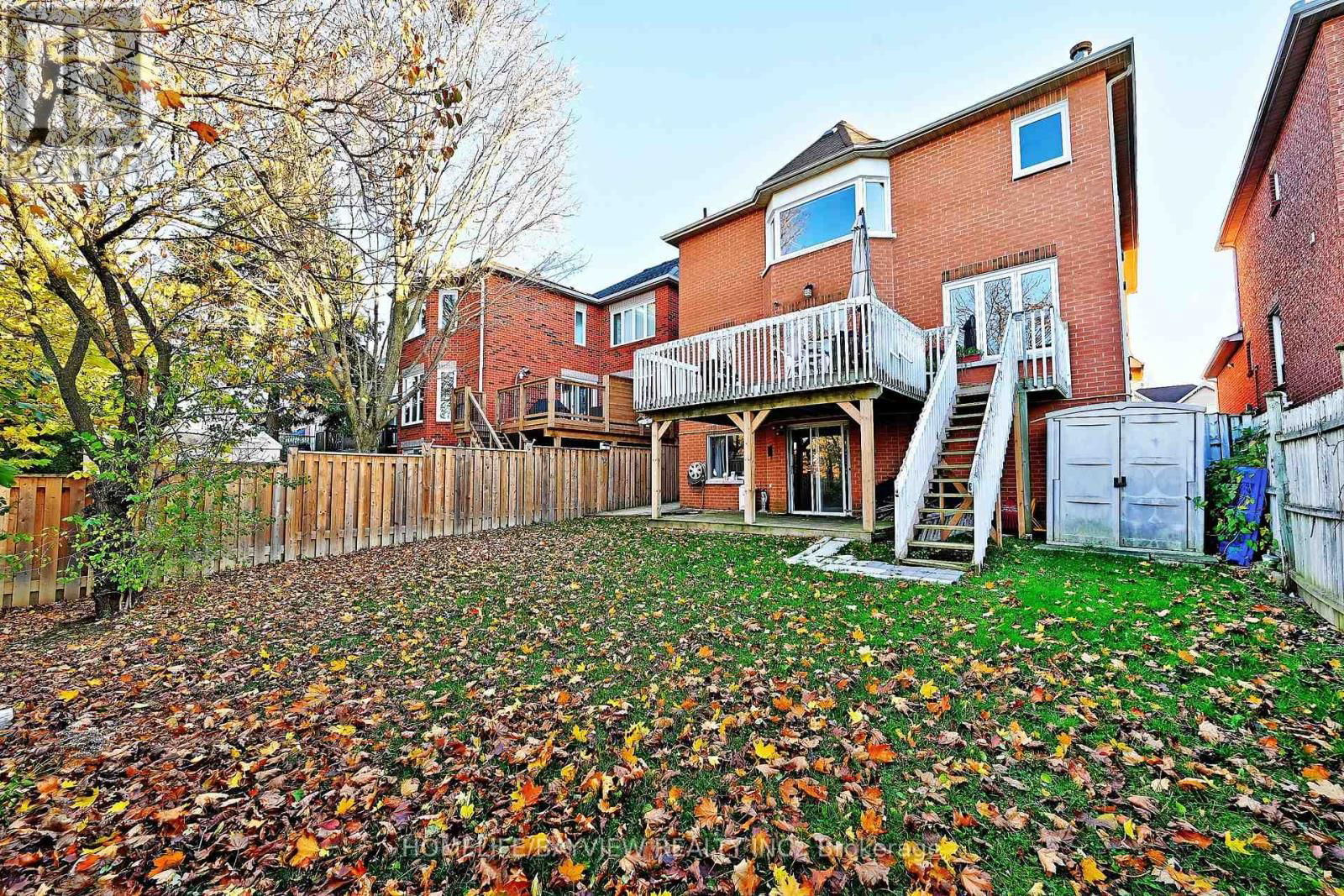 26 SANDFIELD DRIVE Image 40