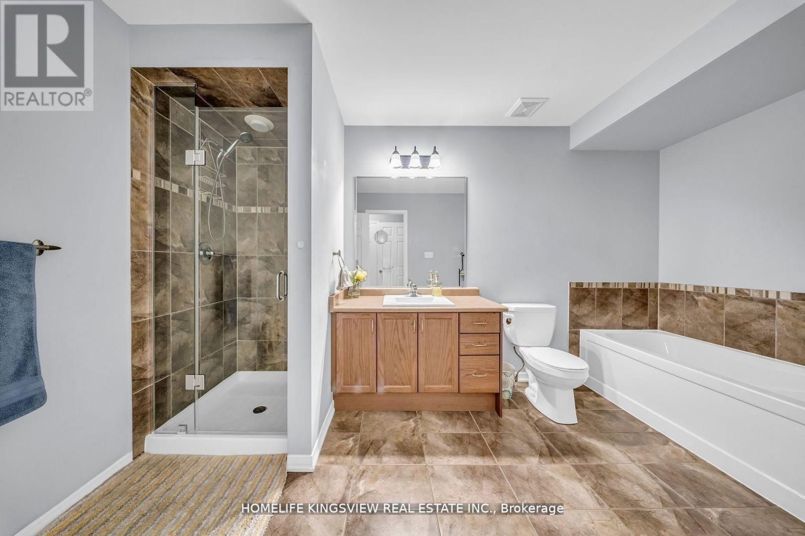 241 CANADA DRIVE Image 20