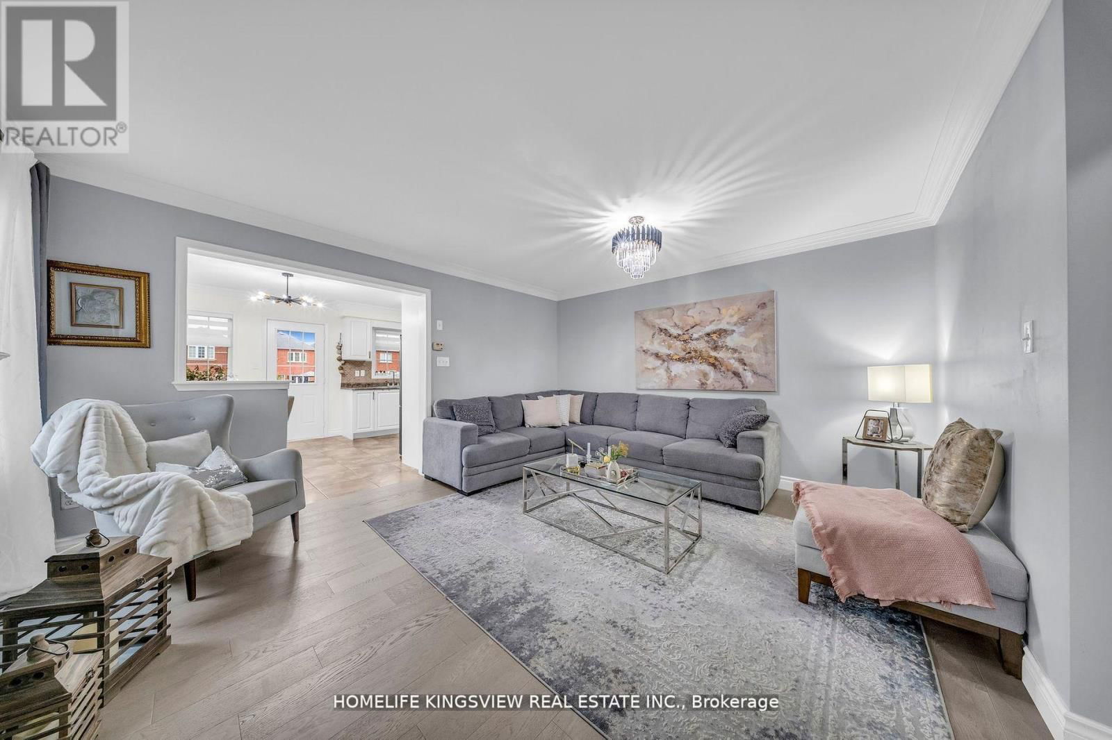 241 CANADA DRIVE Image 7