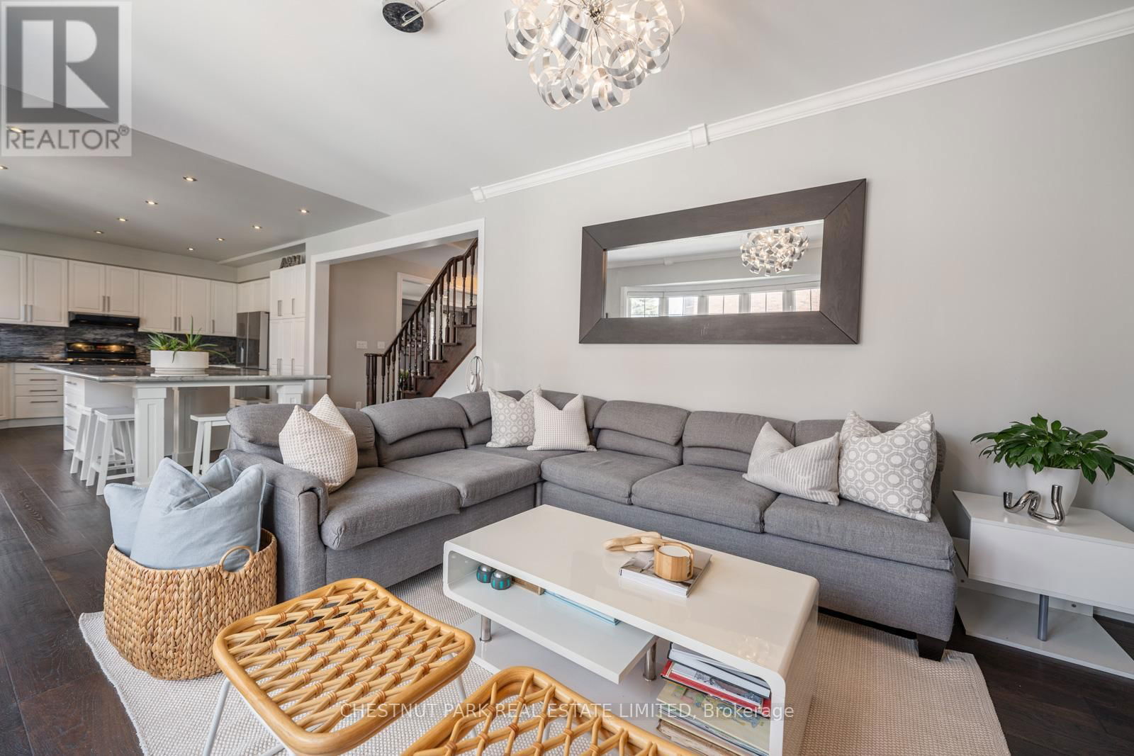 122 HERREMA BOULEVARD Image 19