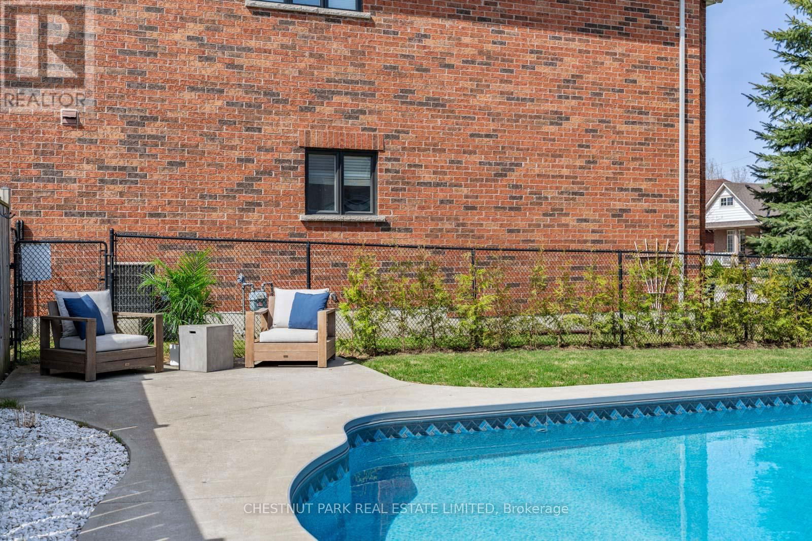 122 HERREMA BOULEVARD Image 42
