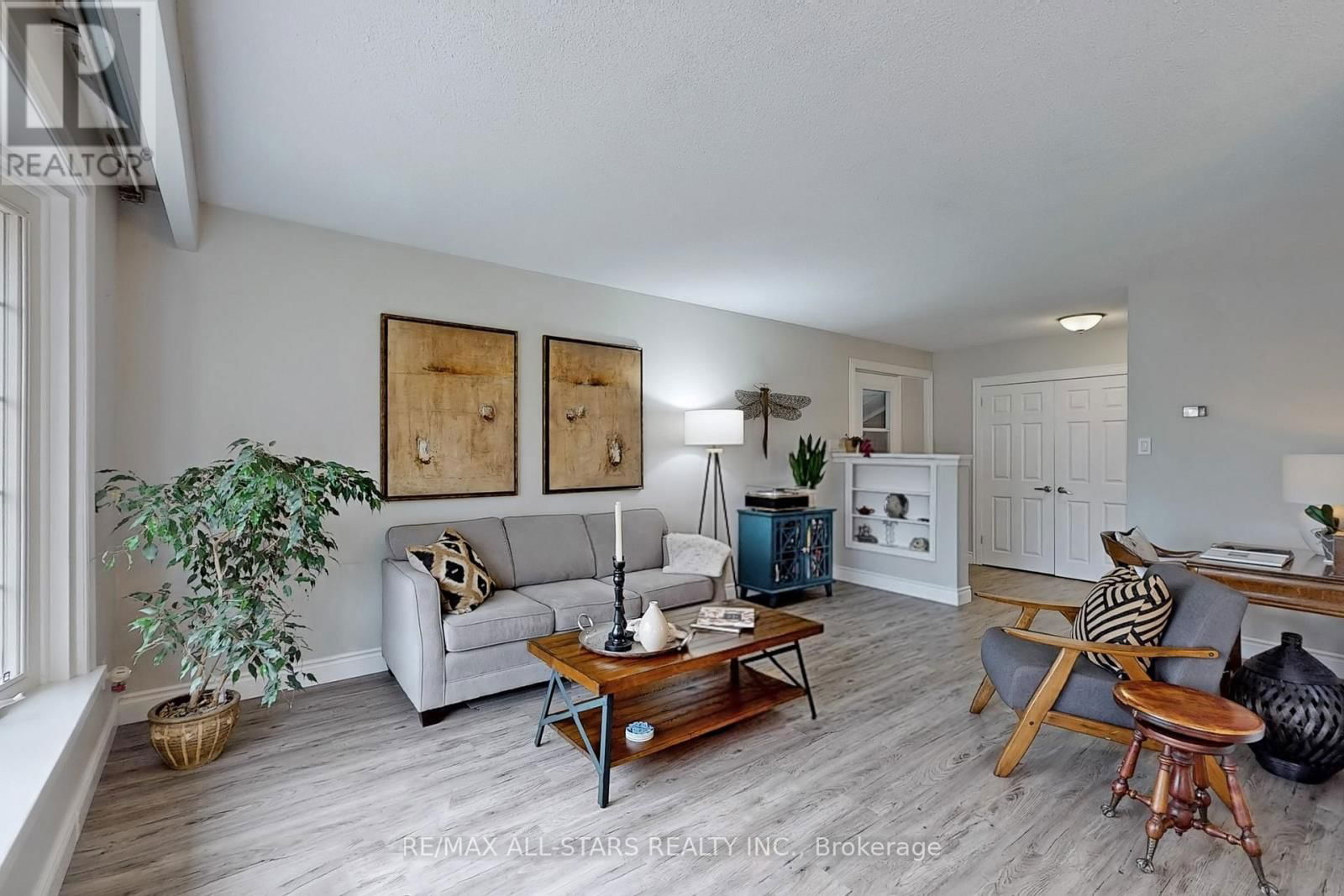4 KIRTON COURT Image 10