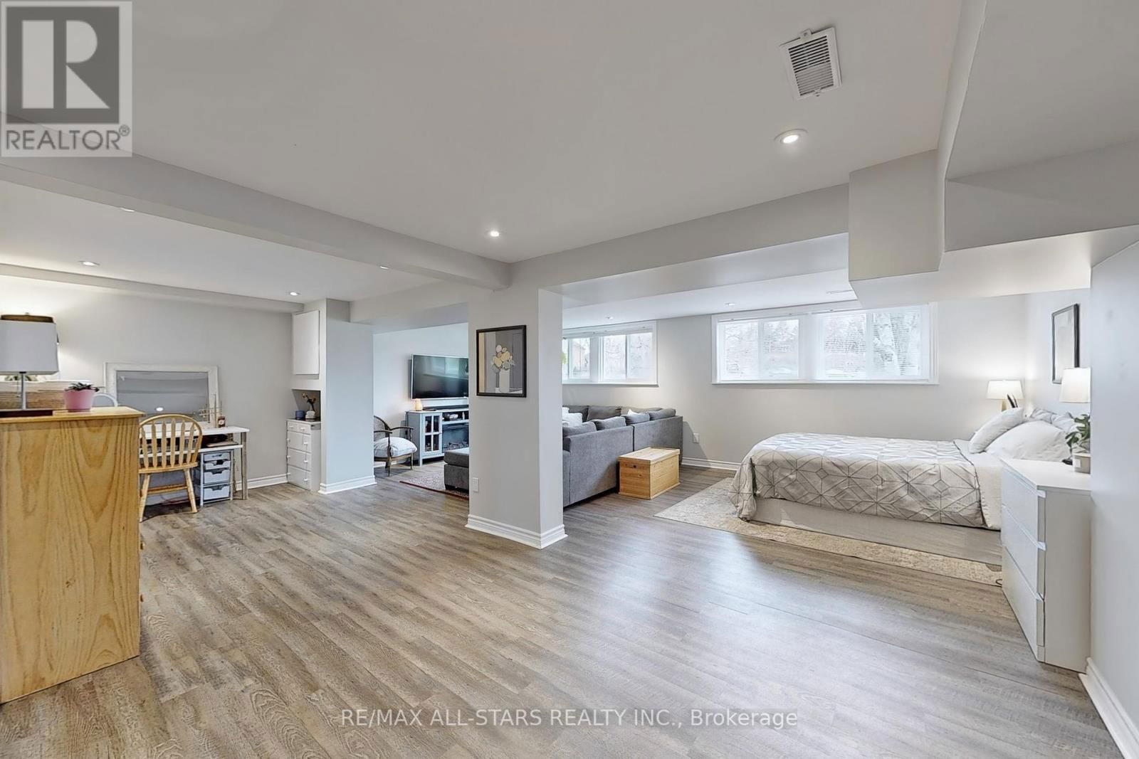 4 KIRTON COURT Image 38