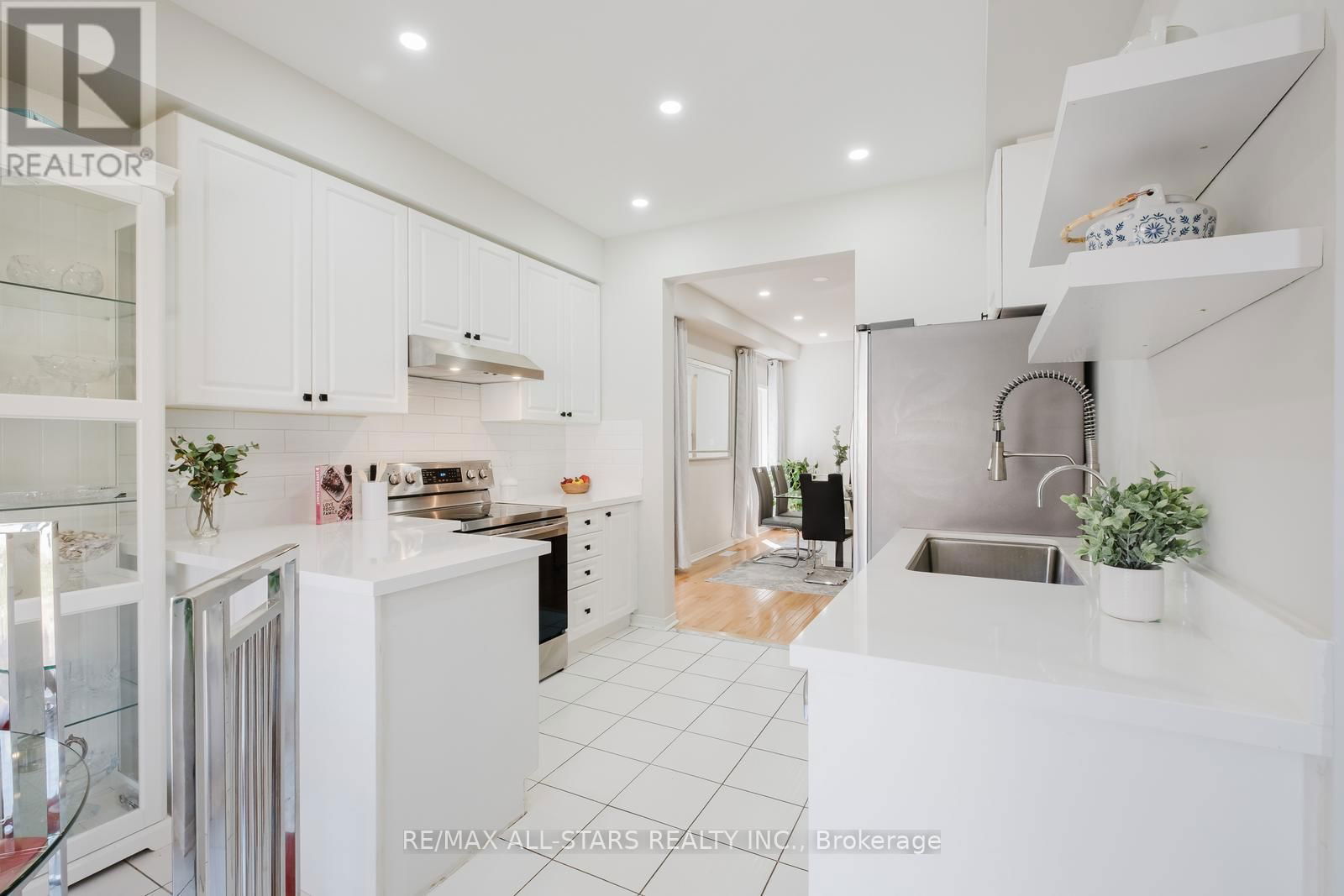 19 CORONET STREET Image 18