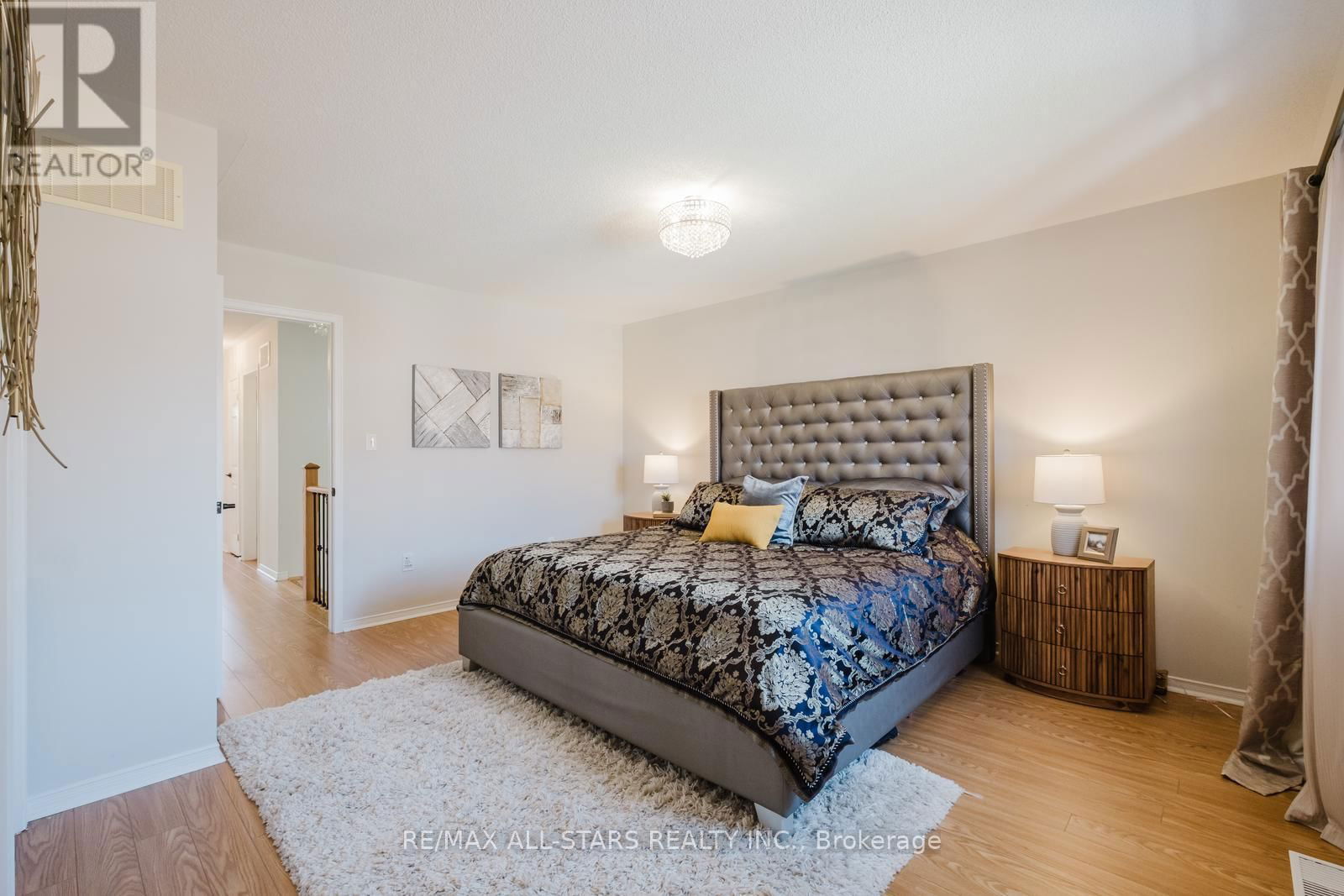 19 CORONET STREET Image 23