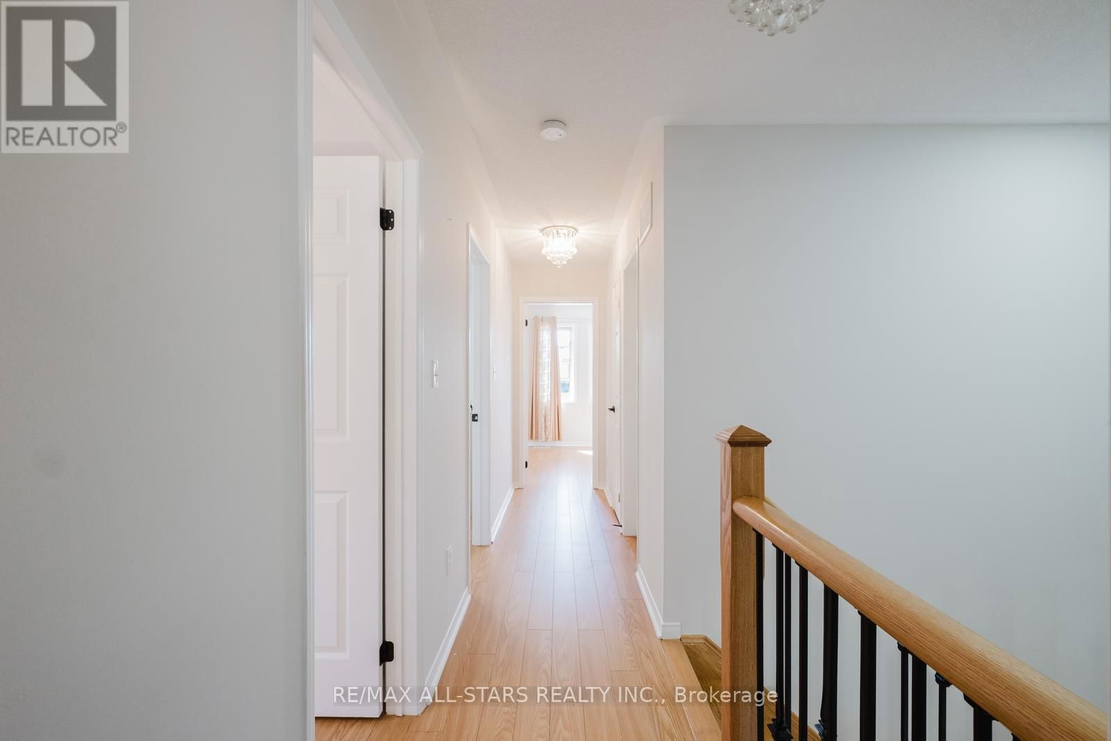 19 CORONET STREET Image 25
