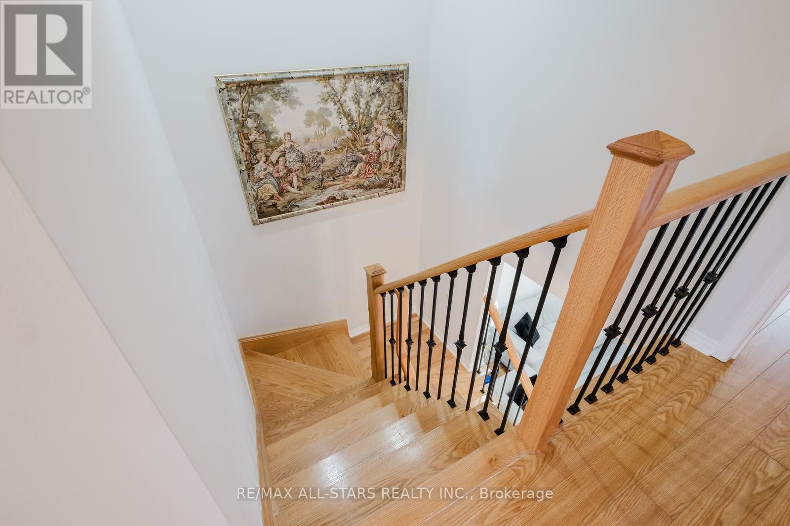 19 CORONET STREET Image 32