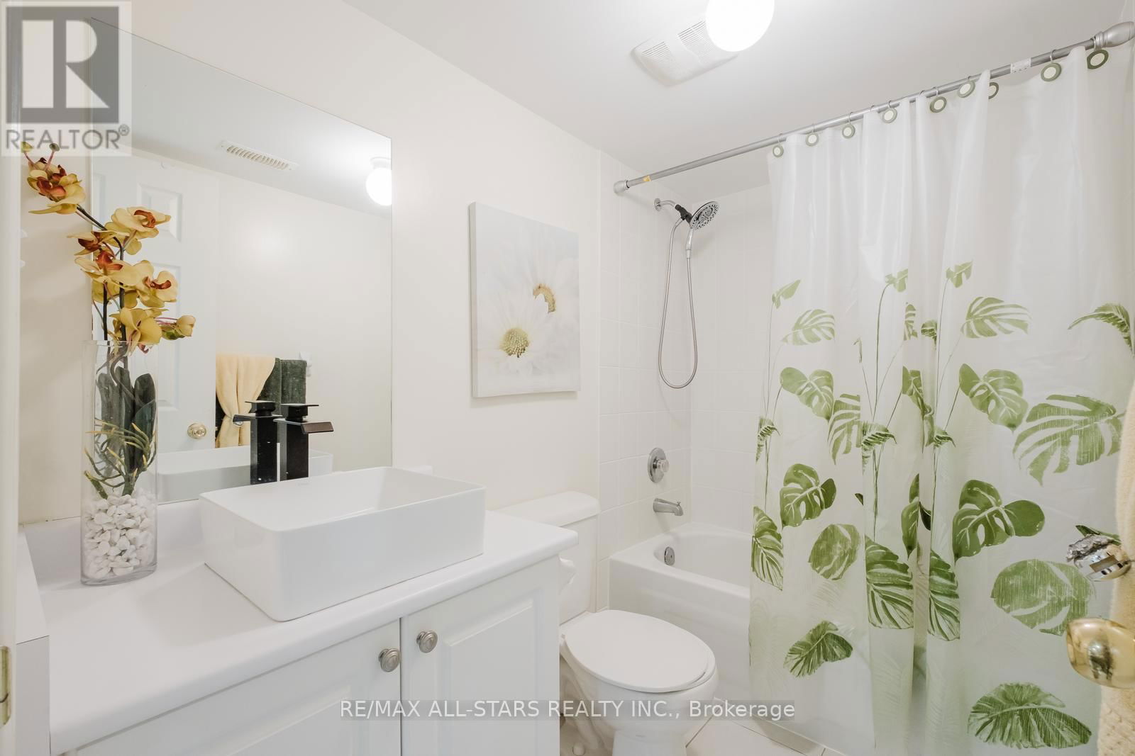 19 CORONET STREET Image 38