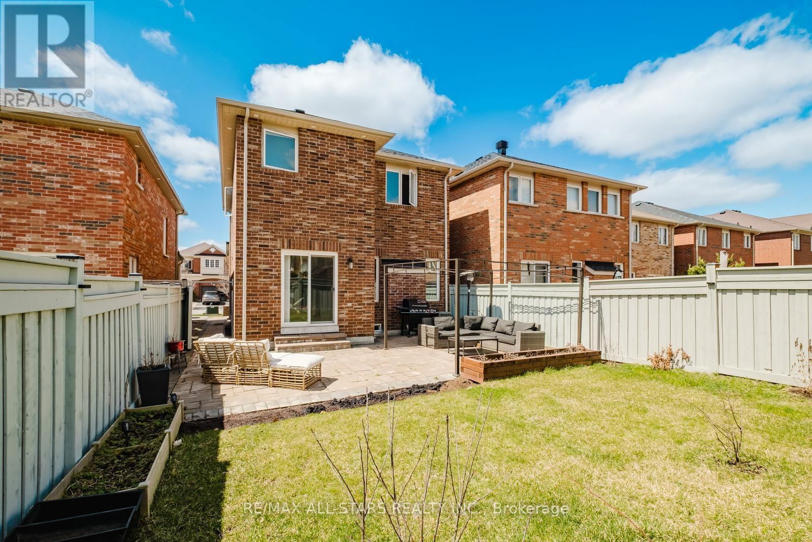 19 CORONET STREET Image 43