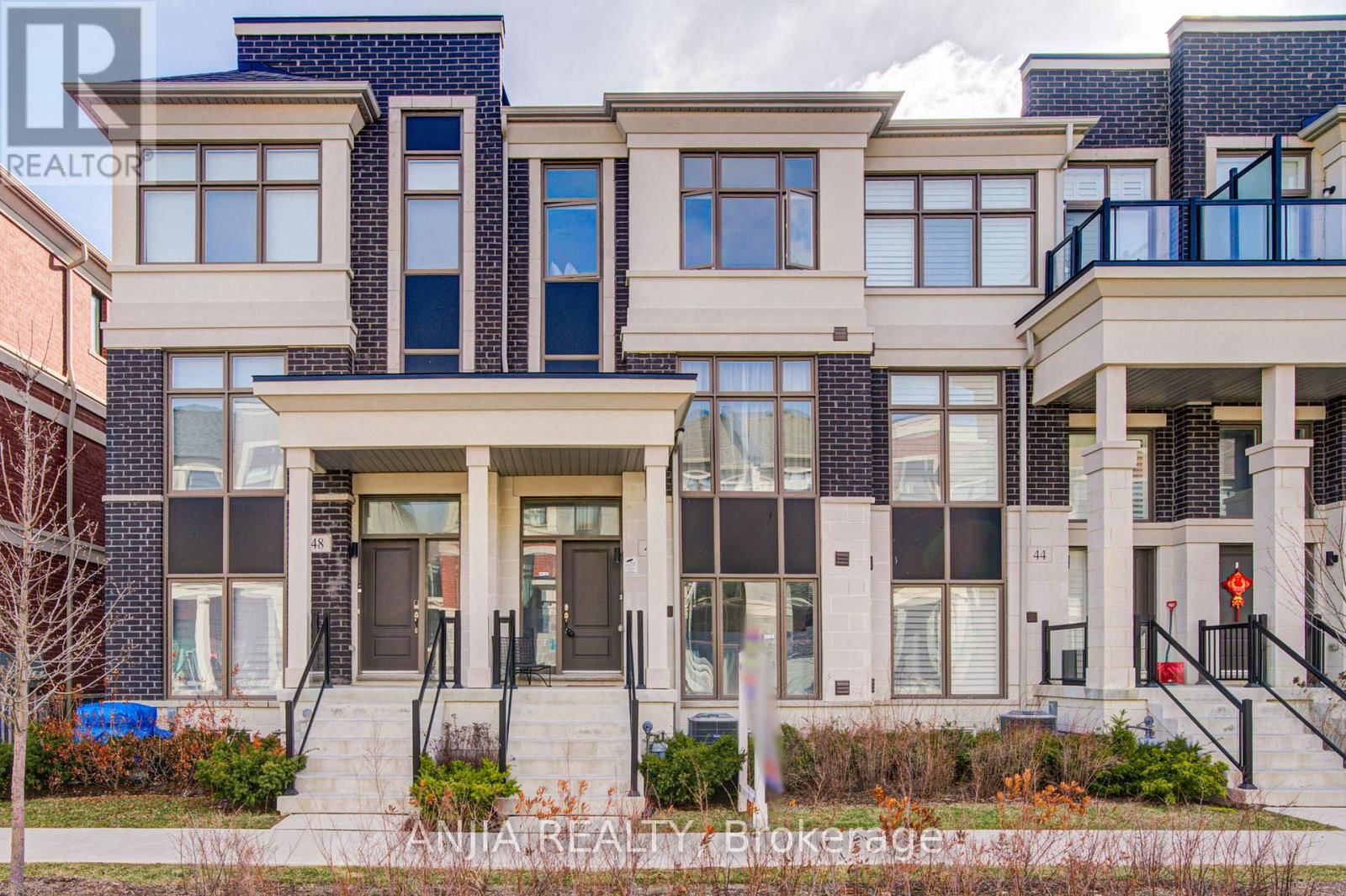 46 ARMILLO PLACE Image 1