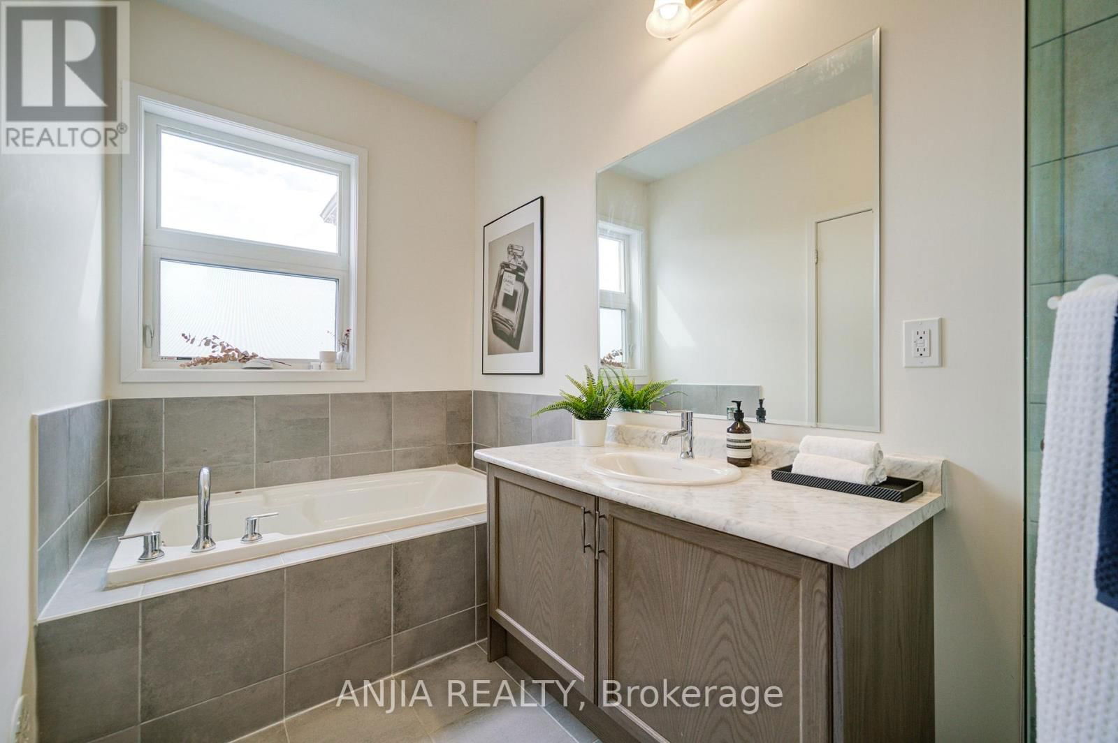 46 ARMILLO PLACE Image 42