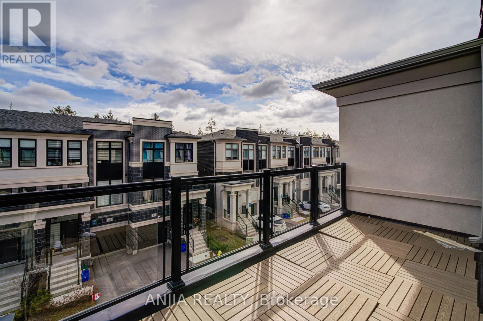 46 ARMILLO PLACE Image 44