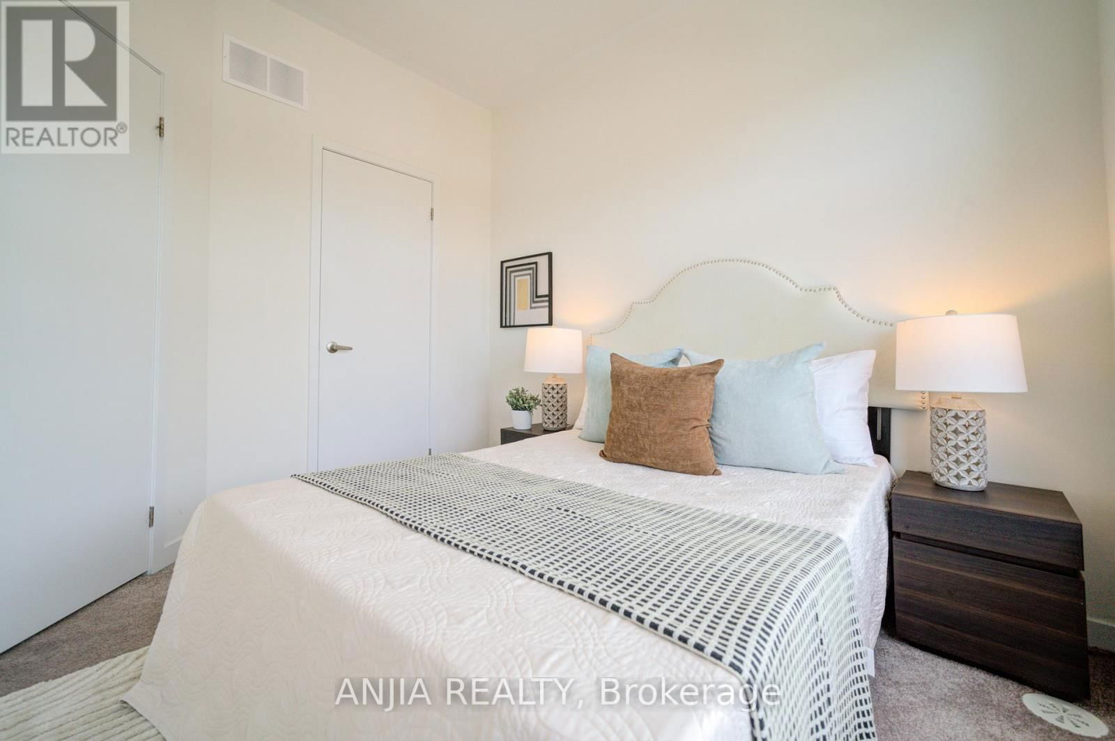 46 ARMILLO PLACE Image 50