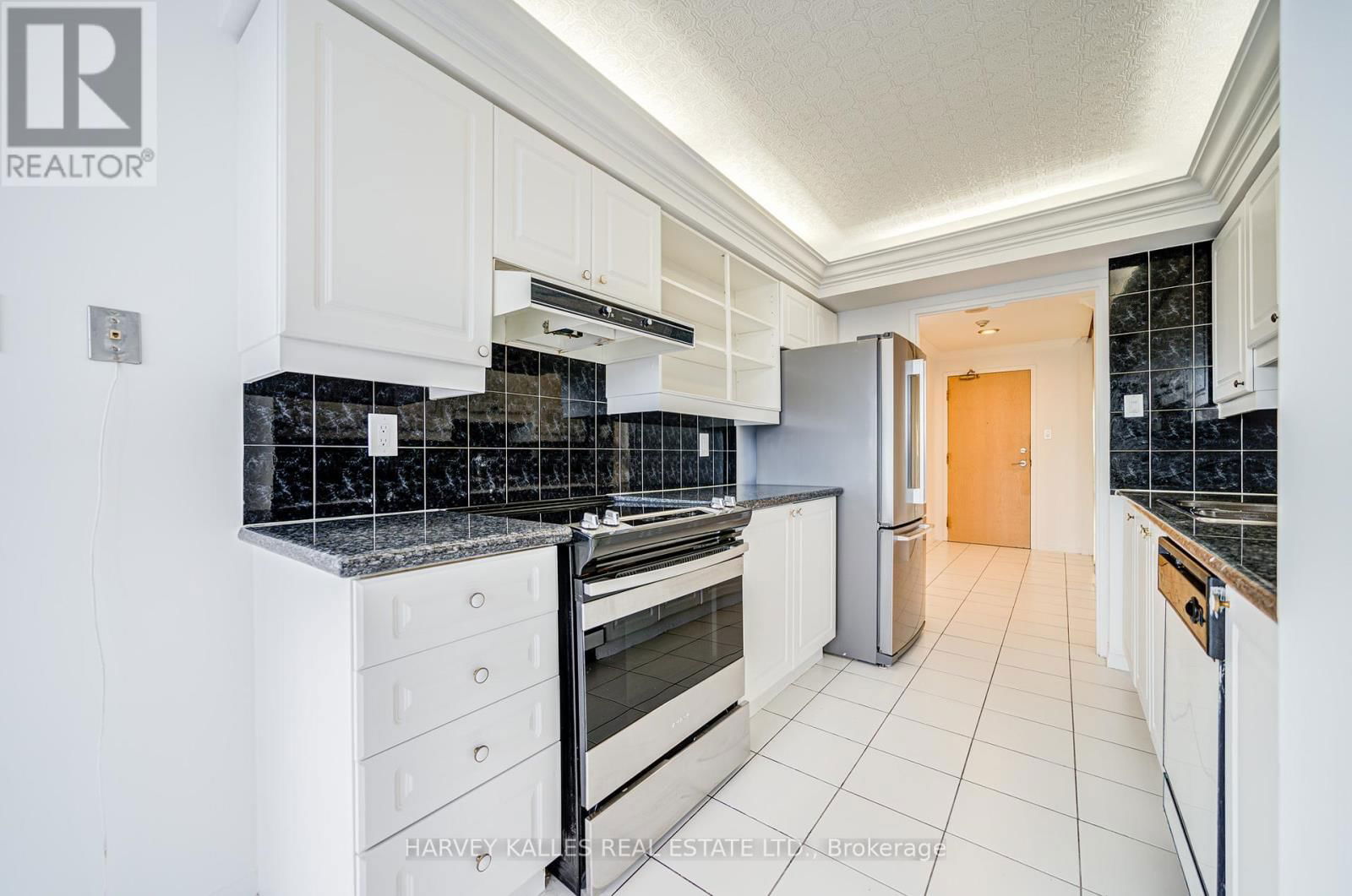 1204 - 11 TOWNSGATE DRIVE Image 20