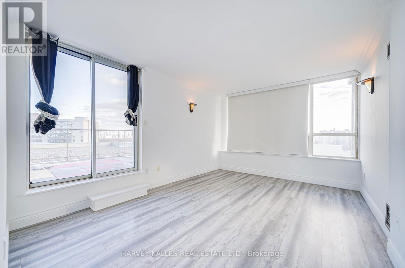1204 - 11 TOWNSGATE DRIVE Image 25