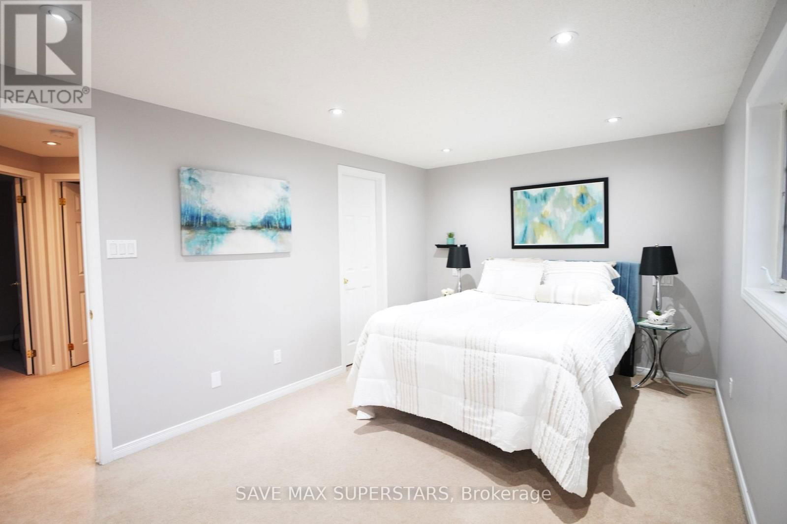 2023 SWAN STREET Image 25