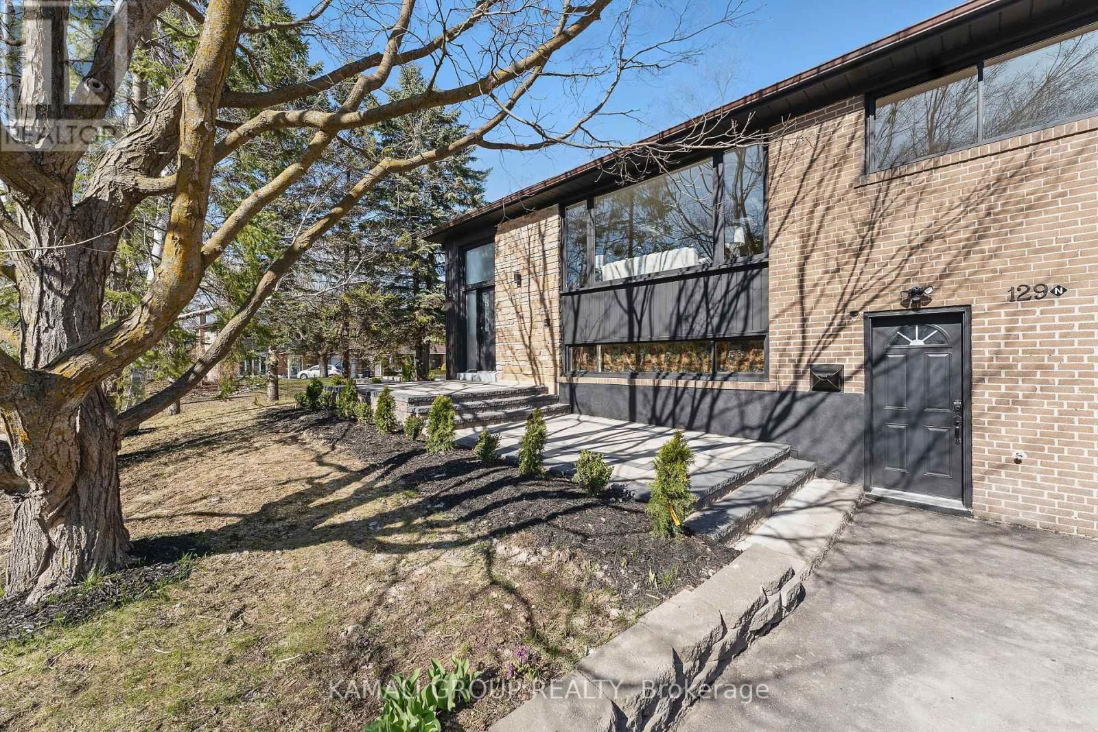 129 BAYVIEW PARKWAY Image 20