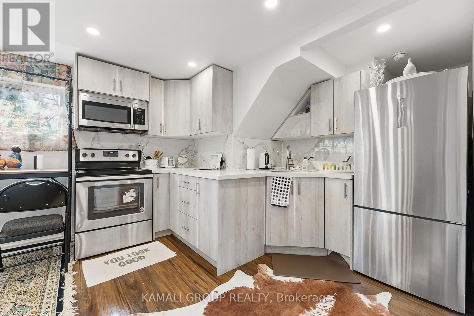 129 BAYVIEW PARKWAY Image 25