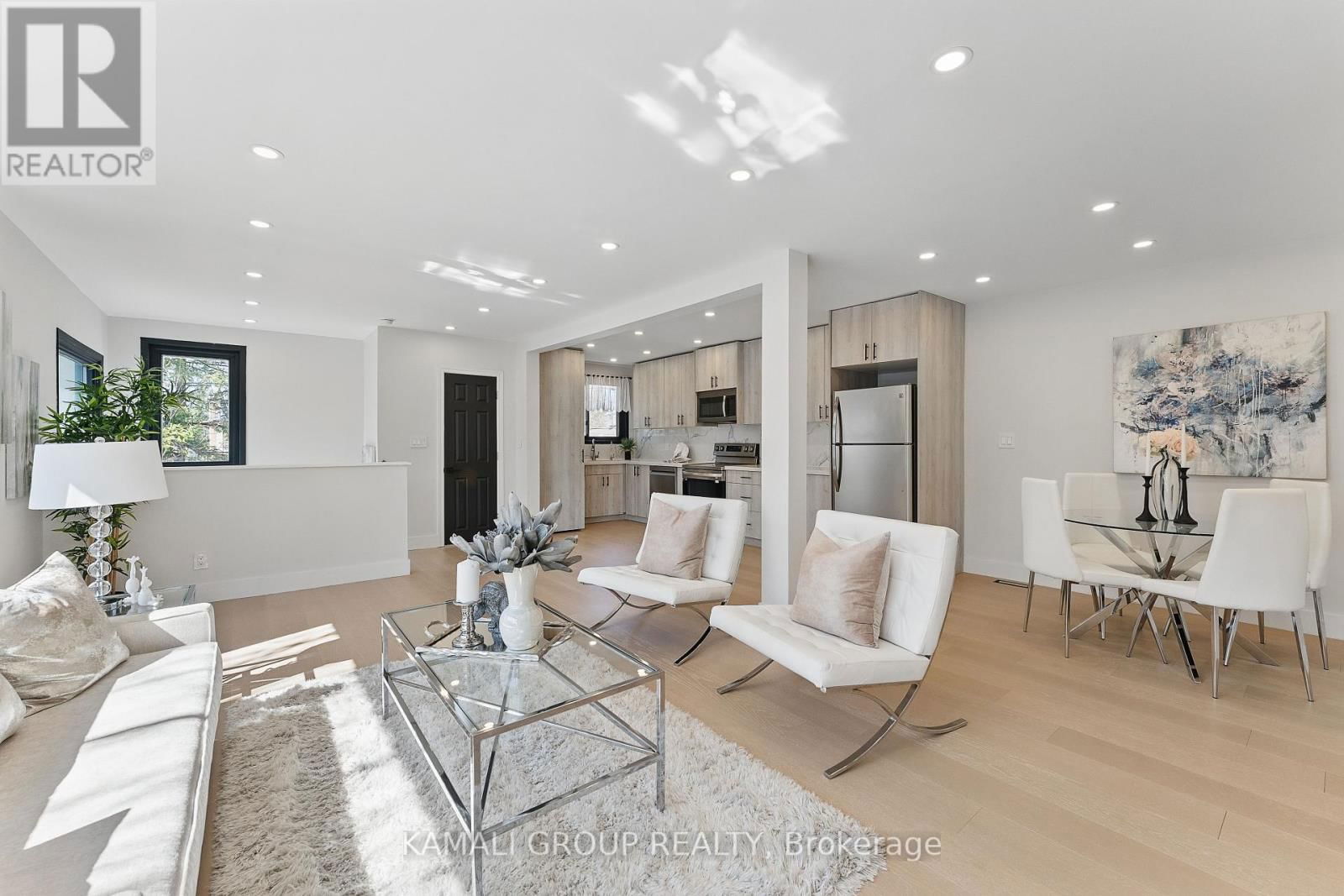 129 BAYVIEW PARKWAY Image 3