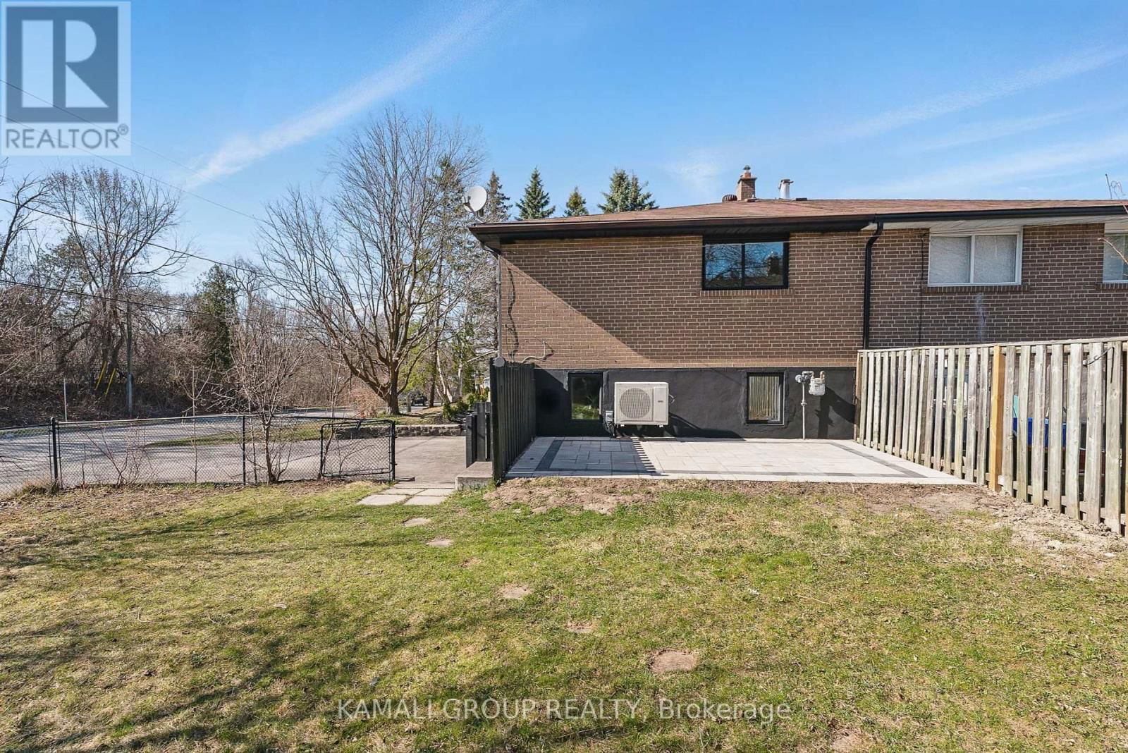 129 BAYVIEW PARKWAY Image 37