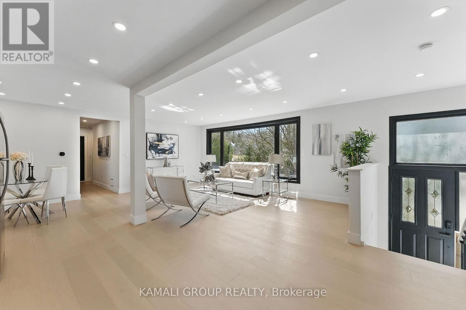 129 BAYVIEW PARKWAY Image 5