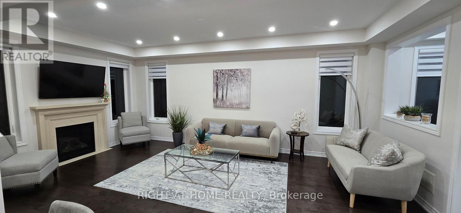 83 HILTS DRIVE Image 13