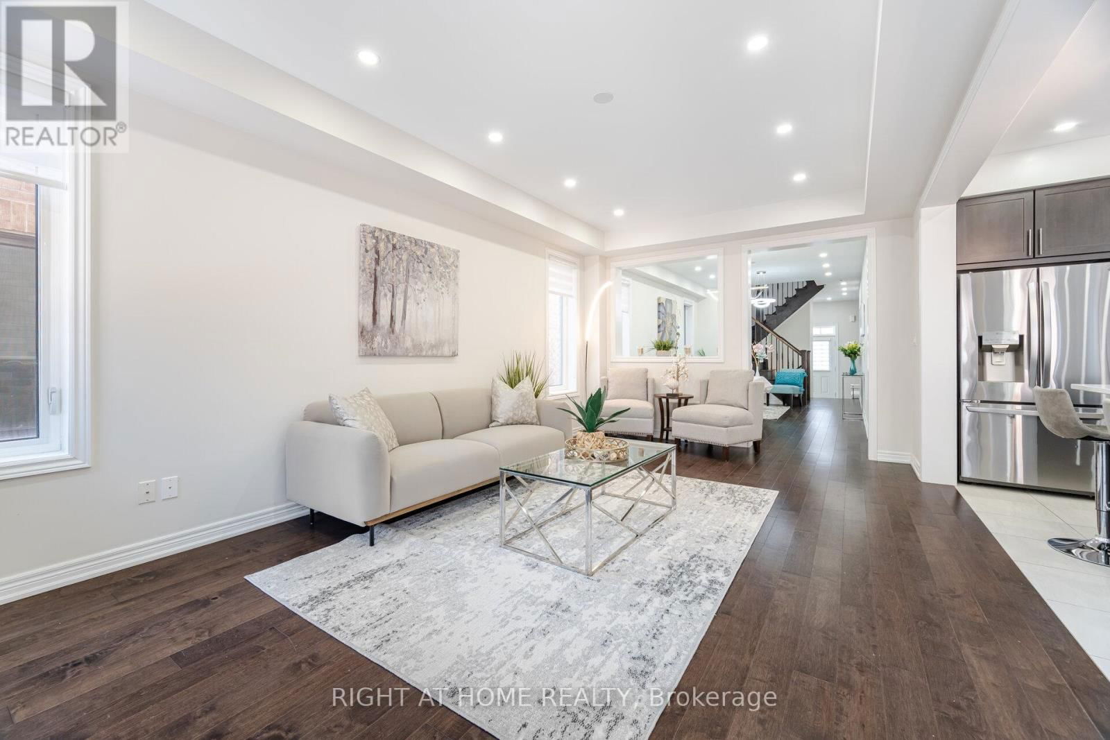 83 HILTS DRIVE Image 15