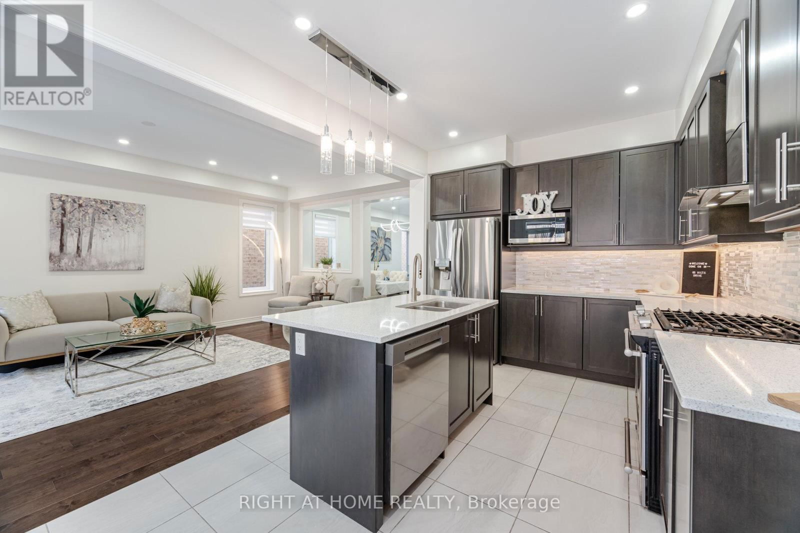 83 HILTS DRIVE Image 20