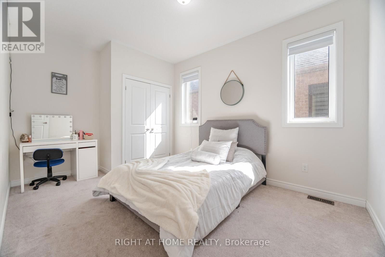 83 HILTS DRIVE Image 32