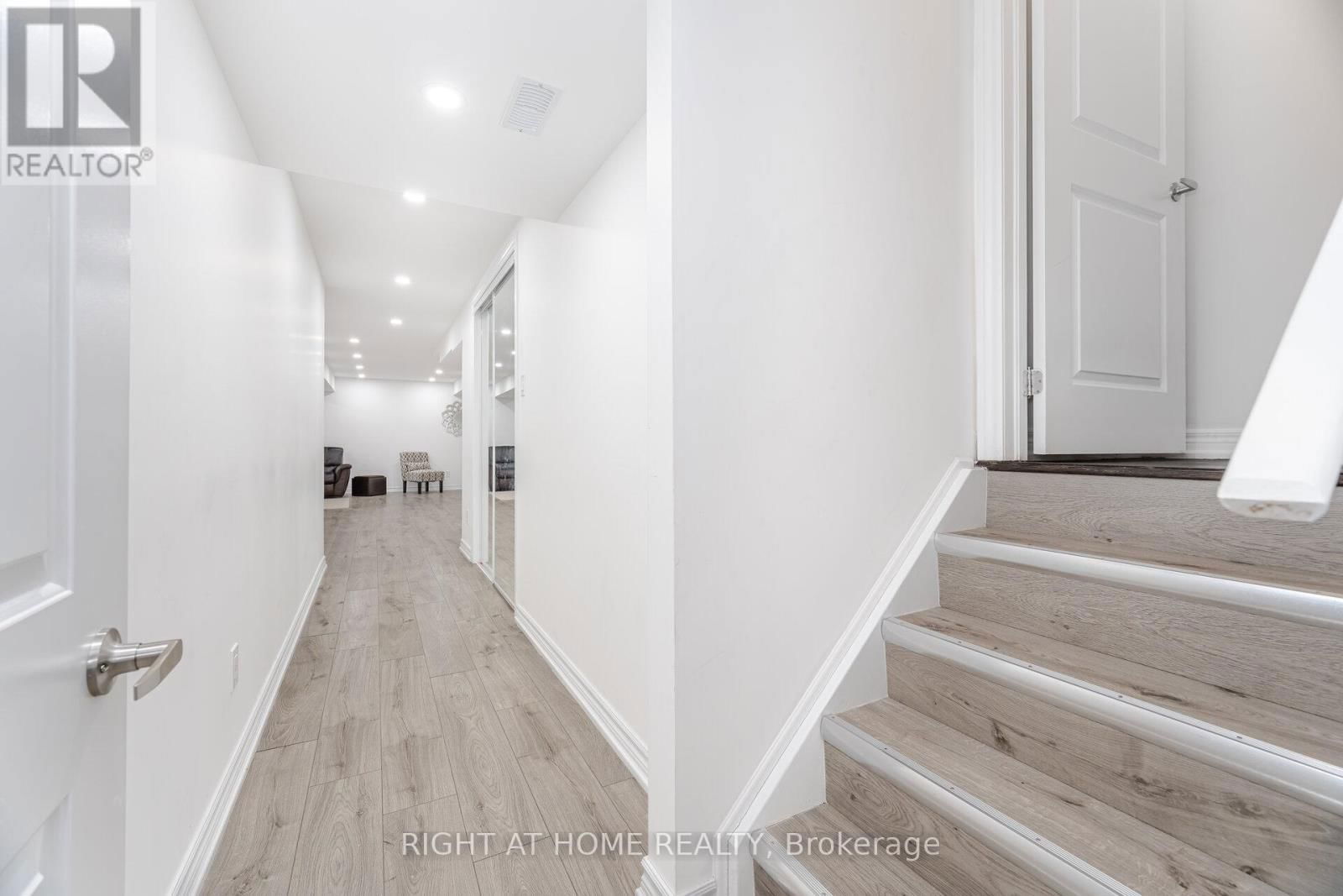 83 HILTS DRIVE Image 40