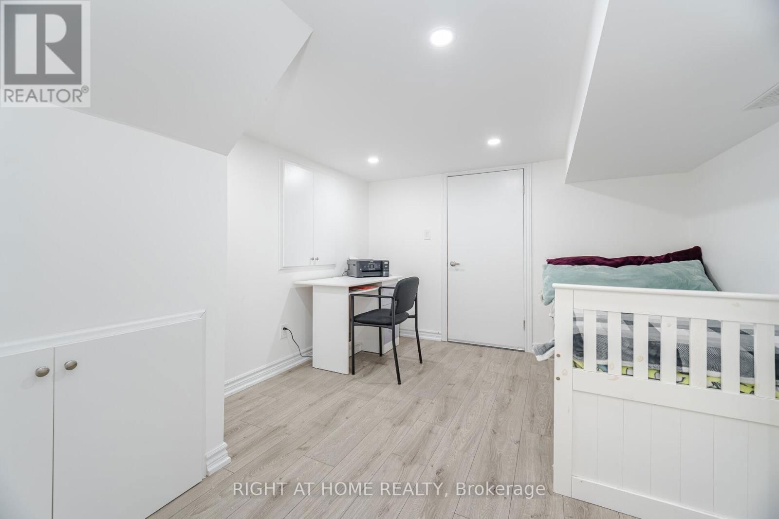 83 HILTS DRIVE Image 44