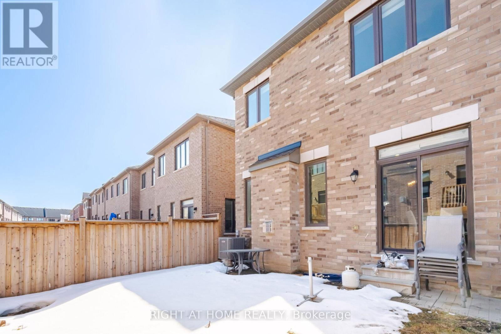 83 HILTS DRIVE Image 46