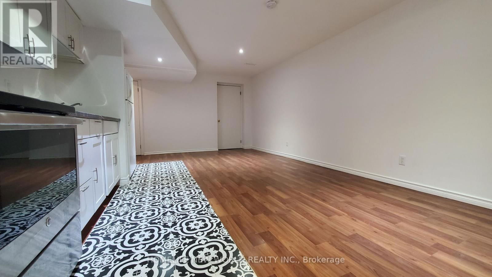 44 STOREY PLACE Image 4