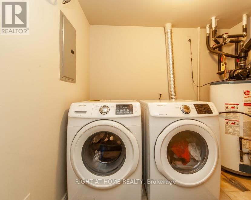 301 - 7428 MARKHAM ROAD Image 12